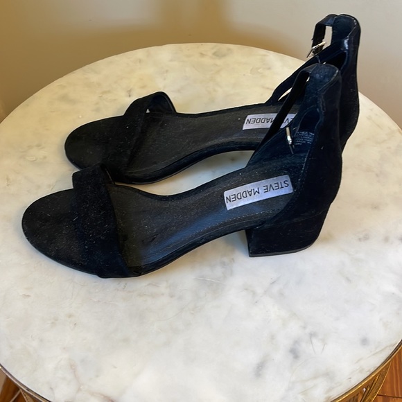 Steve Madden Irenee Black Suede Heels - Picture 2 of 3